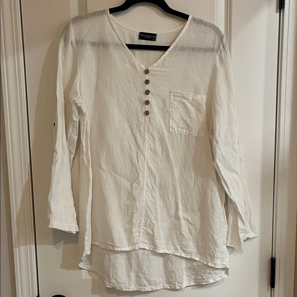 Terzo Millennio White Linen Button V-Neck Shirt